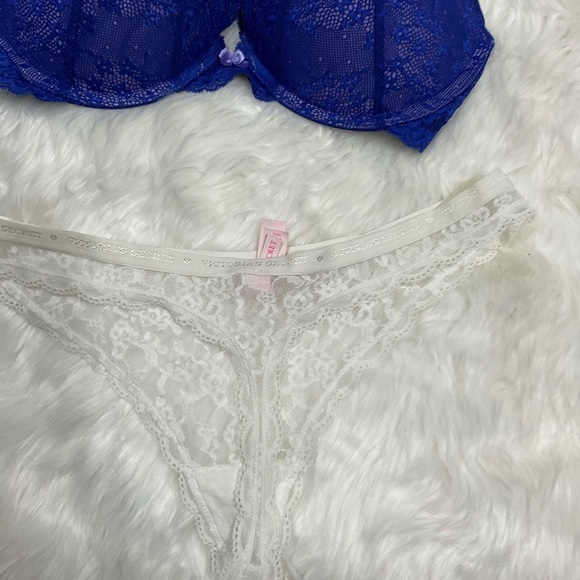 Victoria's Secret Blue and White Lace Bra with Underwire - Picture 6 of 11